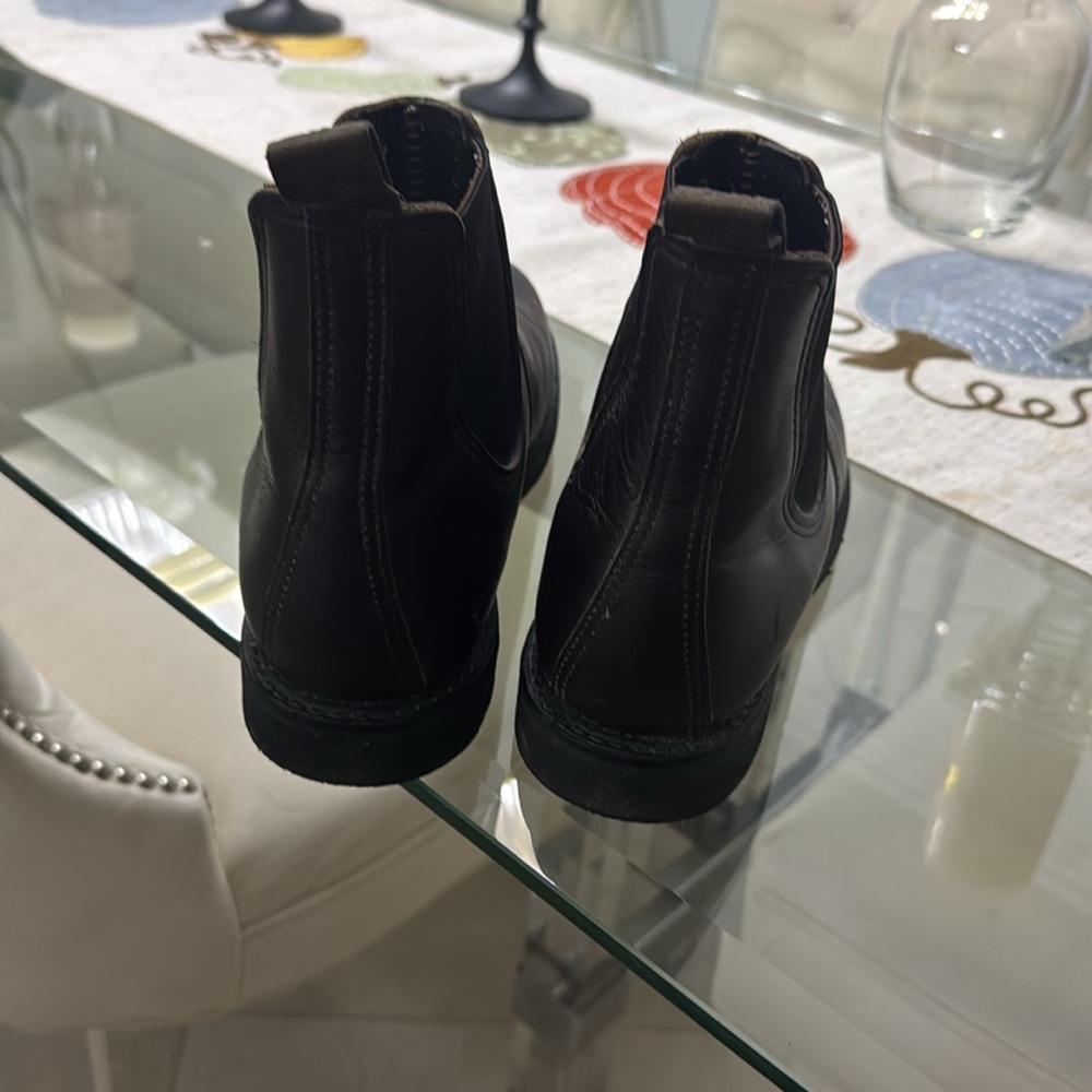 Redwing chelsea boots size 8 men lightly used still in very good condition offer - Picture 2 of 5